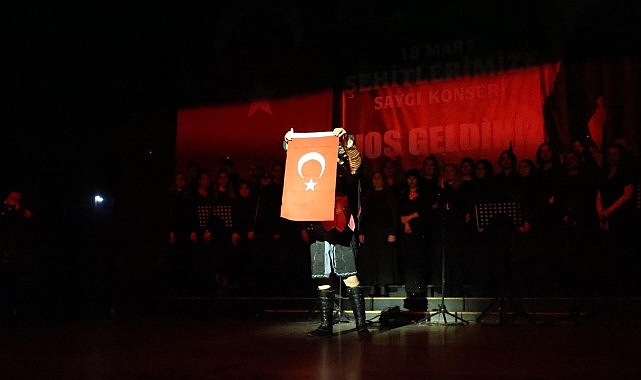 Başkan &Ccedil;er&ccedil;ioğlu Vatandaşları 18 Mart Şehitlerimize Saygı Konseri ile Buluşturdu