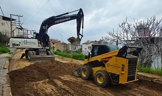 Başkan &Ccedil;er&ccedil;ioğlu&rsquo;ndan 17 İl&ccedil;ede Eş Zamanlı Yol &Ccedil;alışması