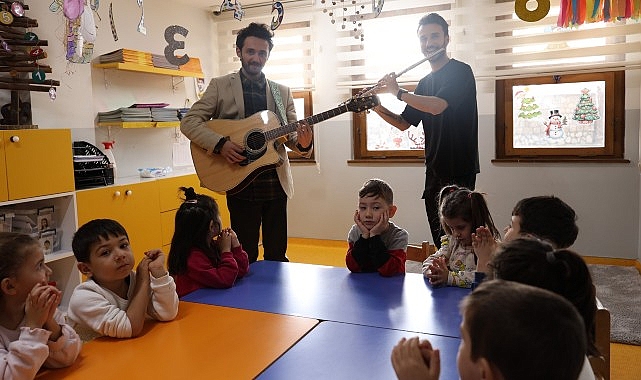 Başkan &Ccedil;er&ccedil;oğlu ile &Ccedil;ocuklar Notaların Renkleriyle Tanıştı
