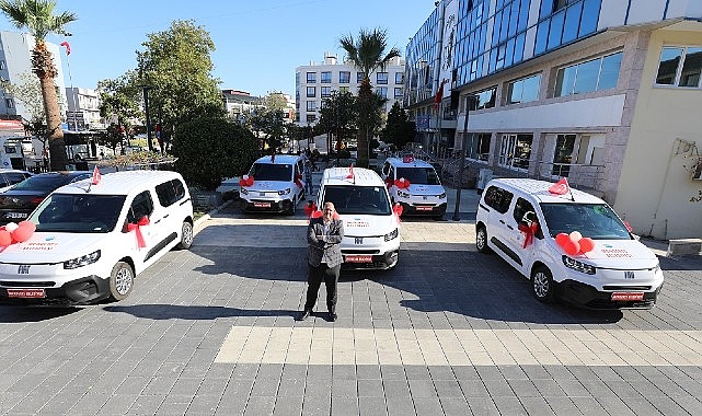 Başkan &Ccedil;i&ccedil;ek&rsquo;ten Makam Aracı Kararı