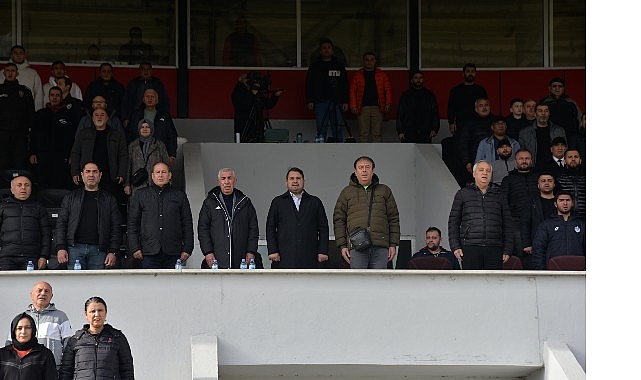 Başkan &Ccedil;ırpanoğlu Takımını Yalnız Bırakmadı