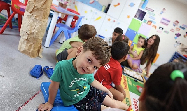 Başkan Denizli, Yuvamız &Ccedil;eşme Reisdere&rsquo;yi ziyaret etti
