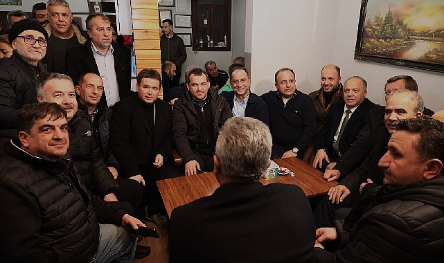 Başkan Erkan Aydın Abdal Meydanı&rsquo;nda Vatandaşlarla Sahur Yaptı