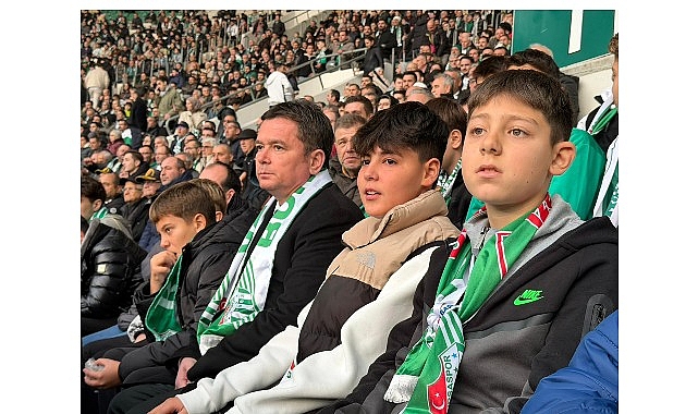 Başkan Erkan Aydın Bursaspor Coşkusunu &Ccedil;ocuklarla Yaşadı