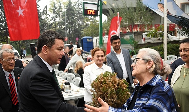Başkan Erkan Aydın G&ouml;n&uuml;llere Dokundu