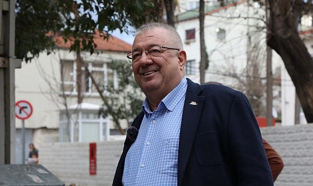 Başkan Ertaş sahaya indi; Edremit&rsquo;te yol atağı