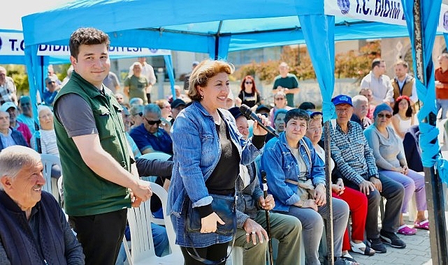 Başkan Gen&ccedil;ay &Ccedil;amlık Mahallesi Sakinlerini Dinledi