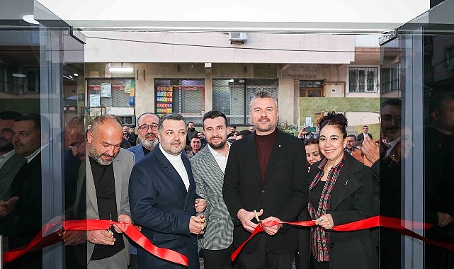 Başkan G&ouml;rkem Duman, Buca Yardımlaşma Derneği &lsquo;nin a&ccedil;ılışını ger&ccedil;ekleştirdi