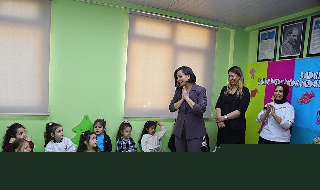Başkan Kınay "Her Emeğiniz Karabağlar'a Değer Katıyor"