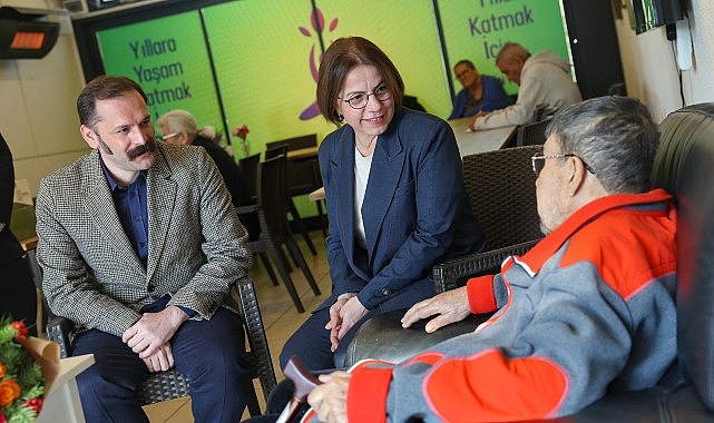 Başkan K&ouml;ymen&rsquo;den duayen sanat&ccedil;ıya ziyaret