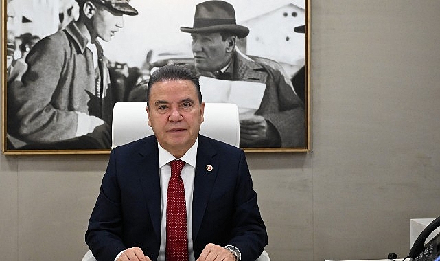 Başkan Muhittin B&ouml;cek&rsquo;in 23 Nisan mesajı
