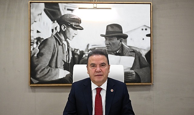 Başkan Muhittin B&ouml;cek&rsquo;in Anneler G&uuml;n&uuml; Mesajı