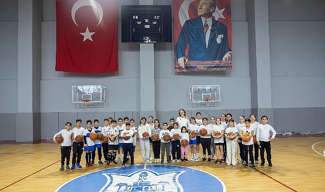Başkan Mutlu&rsquo;dan spor okullarına s&uuml;rpriz ziyaret