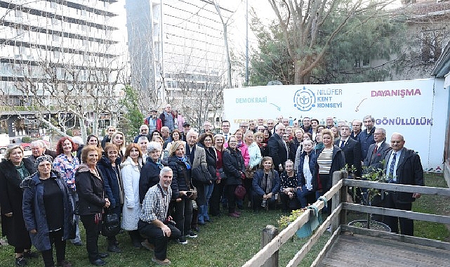 Başkan Şadi &Ouml;zdemir emeklilerle bir araya geldi