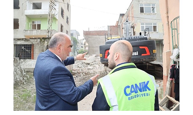 Başkan Sandık&ccedil;ı'dan Eser ve Hizmet Vurgusu: G&uuml;venli Yaşam Alanları, Yeni Yollar, Modern Parklar