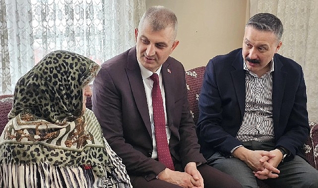 Başkan Sezer'den Anneler G&uuml;n&uuml;nde anlamlı ziyaret