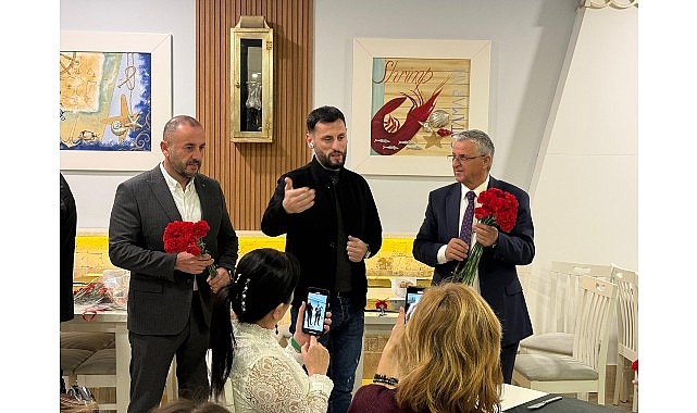 Başkan Topaloğlu Kazak &ouml;ğretmenlerle bir araya geldi