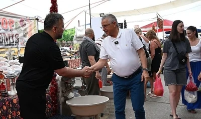 Başkan Topaloğlu&rsquo;ndan pazar esnafına ziyaret