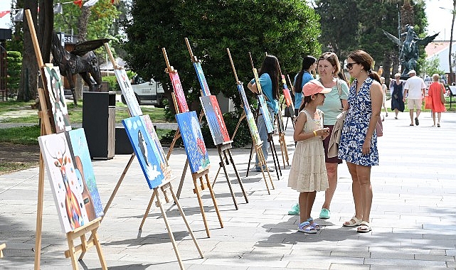 Başkan Topaloğlu resim sergisi a&ccedil;ılışına katıldı