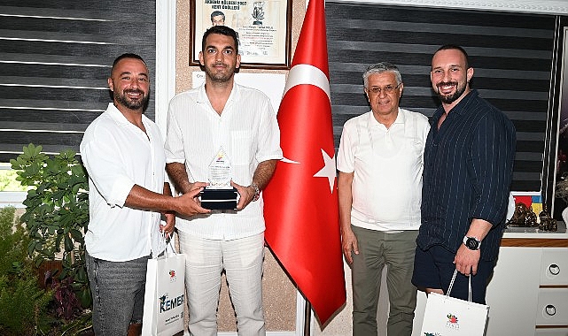 Başkan Topaloğlu&rsquo;na teşekk&uuml;r ziyareti