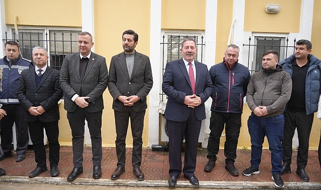 Başkan Topuz Yeni Yıl &Ouml;ncesi Personellerle Bir Araya Geldi