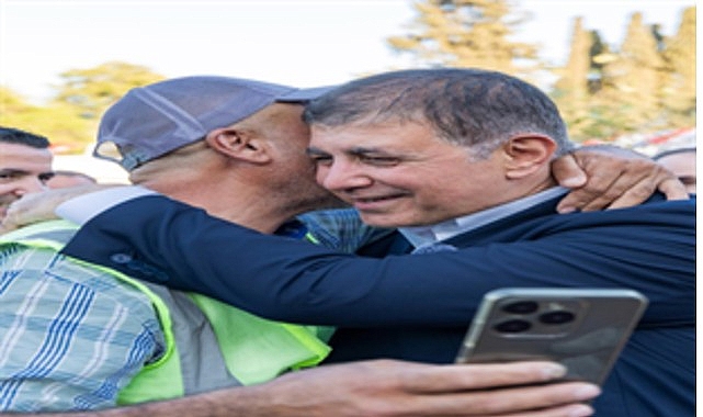 Başkan Tugay K&uuml;lt&uuml;rpark G&ouml;l Gazinosu&rsquo;nu iş&ccedil;ilerle a&ccedil;tı