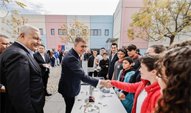 Başkan Tugay, T&uuml;rkiye&rsquo;ye &ouml;rnek olacak protokole imza attı