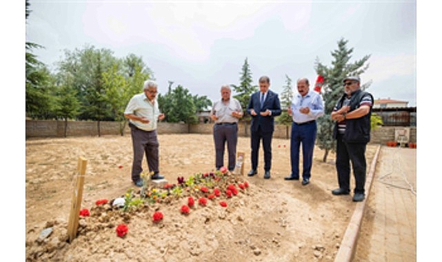 Başkan Tugay yangın şehidi İbrahim Demir&rsquo;in ailesini ziyaret etti