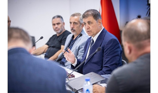 Başkan Tugay&rsquo;dan gıda g&uuml;venliği i&ccedil;in ortak akıl &ccedil;ağrısı