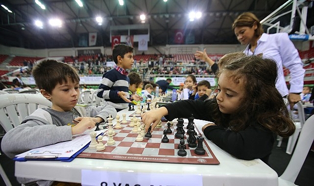 Başkan &Uuml;nsal, &ccedil;ocuk başkana verdiği s&ouml;z&uuml; tuttu