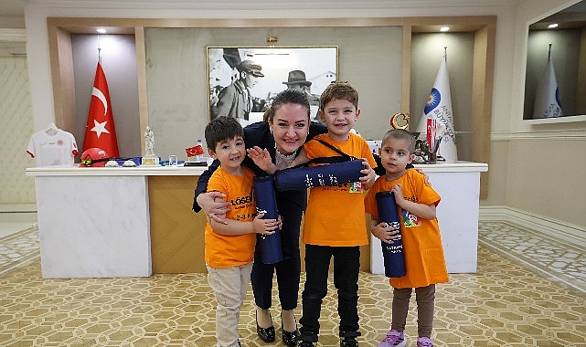 Başkan Vekili &Ouml;zdemir L&Ouml;SEV&rsquo;li &ccedil;ocuklarla buluştu
