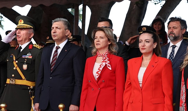 Başkan Vekili &Ouml;zdemir resmi ge&ccedil;it t&ouml;renine katıldı