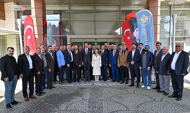 Başkan Zeyrek, Manisa Ağrılılar Derneği &uuml;yeleri ile bir araya geldi