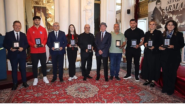 Başkent&rsquo;in Y&uuml;z&uuml;n&uuml; G&uuml;ld&uuml;ren Takım Kahramankazan Belediyespor