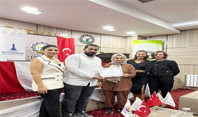 Batman ve Gaziantep&rsquo;te yaratıcı drama y&ouml;ntemi ile sağlık at&ouml;lyeleri d&uuml;zenlendi