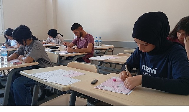 Bayraklı Belediyesinden 11&rsquo;inci sınıflara &uuml;cretsiz hazırlık kursu