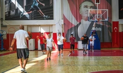 Bayraklı&rsquo;da Yaz Spor Okulları İ&ccedil;in Kayıtlar Başladı