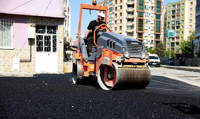 Bayraklı'da asfaltlama seferberliği - 24 mahallede &ccedil;alışmalar başladı