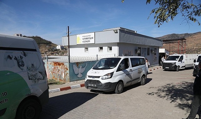 Bayraklı&rsquo;da ger&ccedil;eği aratmayan tatbikat - Hayvan barınağında orman yangını tatbikatı