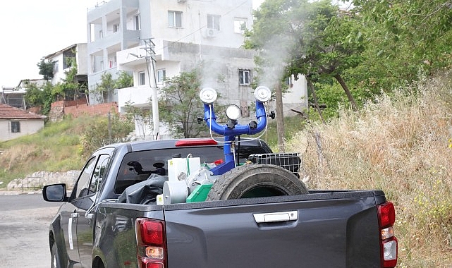 Bayraklı'da haşereyle m&uuml;cadele s&uuml;r&uuml;yor