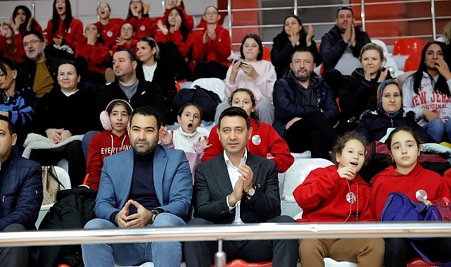 Bayraklı&rsquo;da Yarıyıl Tatilinde Spor Coşkusu