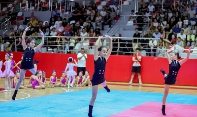 Bayraklılı Kursiyerlerden Yıl Sonu G&ouml;sterisi