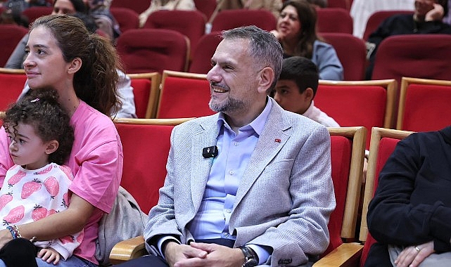 Bayrampaşa Belediyesi&rsquo;nin &ccedil;ocuk şenliğinde doyasıya eğlence