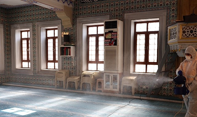 Bayrampaşa&rsquo;da camiler dezenfekte ediliyor