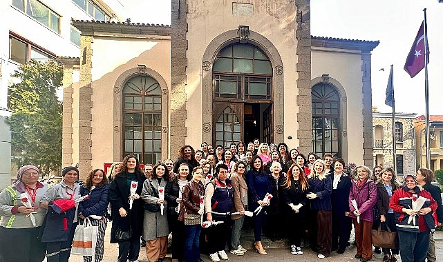 Bergama Belediyesi&rsquo;nden 8 Mart&rsquo;a &Ouml;zel S&ouml;yleşi ve Egzersiz Etkinliği