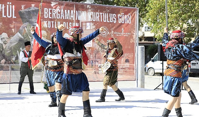 Bergama'nın Kurtuluşu t&ouml;renlerle kutlandı