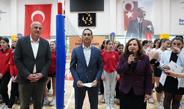 Beylikd&uuml;z&uuml; Belediyesi Voleybol Turnuvası başladı