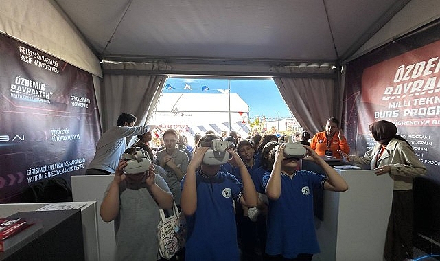 Bilimle B&uuml;y&uuml;yen Zihinler Trabzon&rsquo;da Buluştu: STEAMFEST&rsquo;te Bilim R&uuml;zg&acirc;rı Esti!