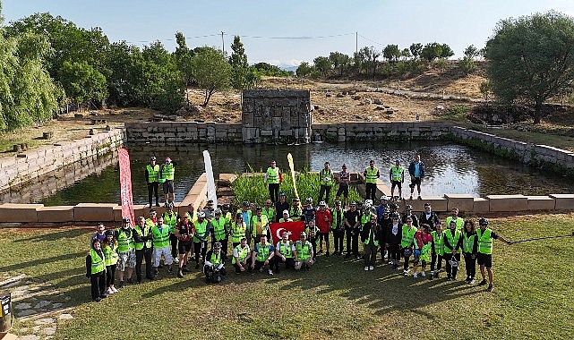 Bisikletseverler Konya B&uuml;y&uuml;kşehir&rsquo;in Yeni Oluşturduğu Tarihi Rotada Pedal &Ccedil;evirdi