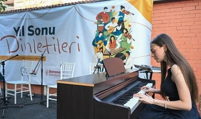 Bornova'da m&uuml;zik r&uuml;zgarı